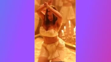 Ayesha Khan sexy video